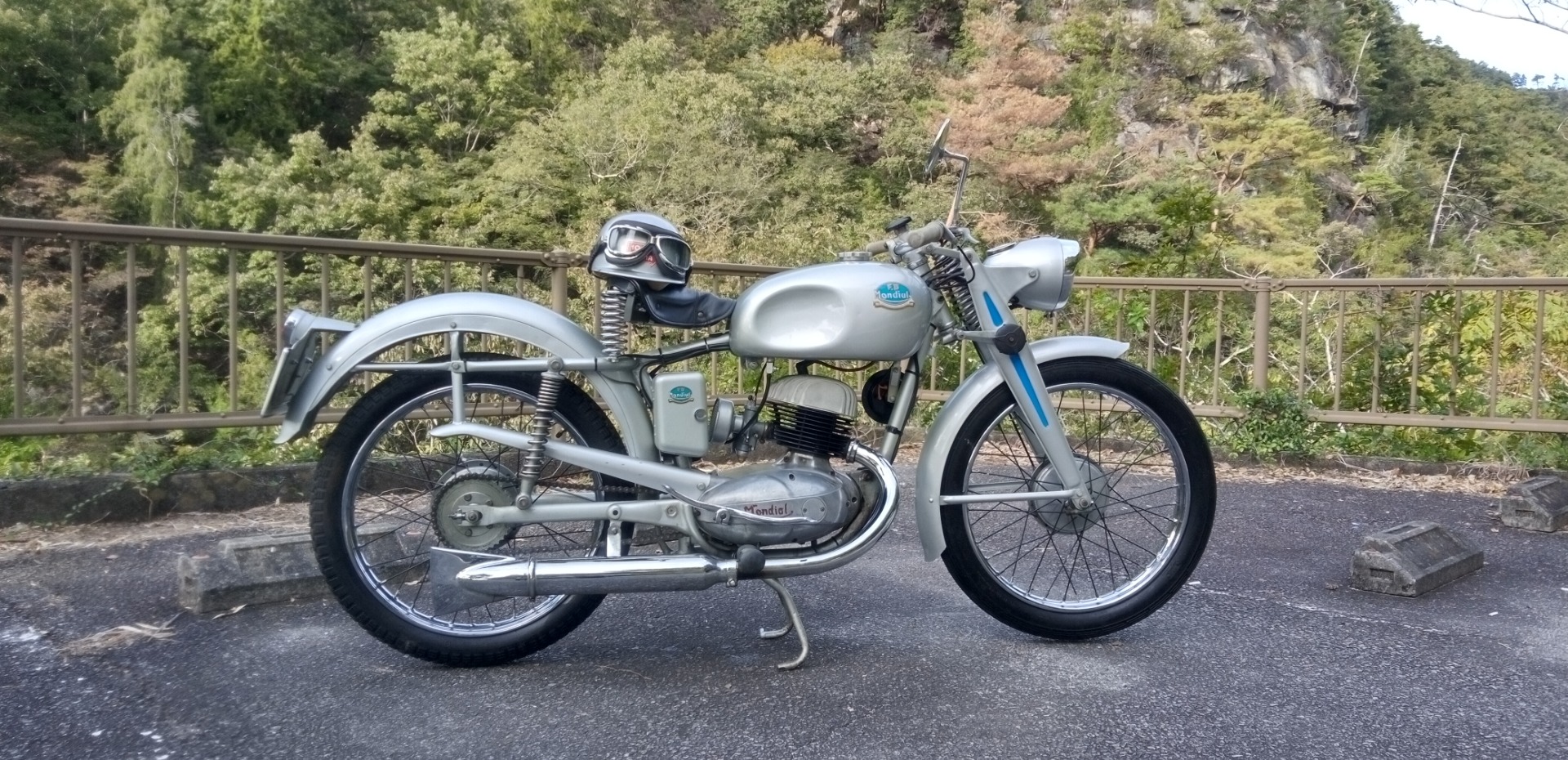 モンディアル1952年式160cc